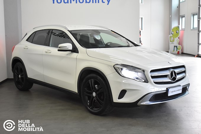 MERCEDES-BENZ GLA 180 CDI Automatic Sport